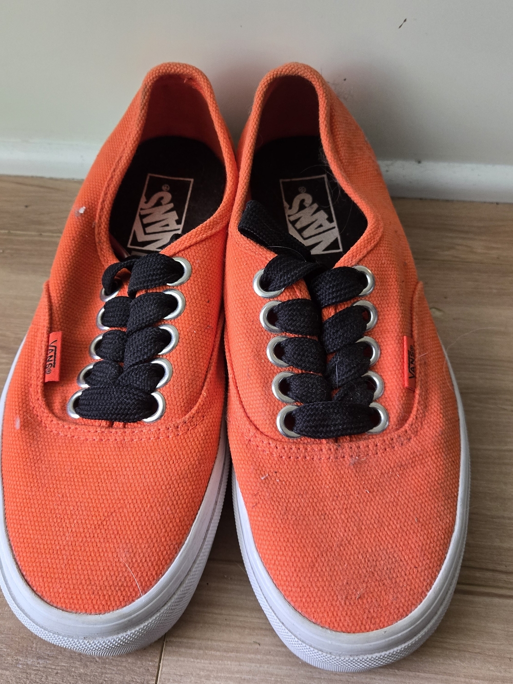 Vans Men’s Size 6Or Women Size 7.5Bright Orange Canvas Sneakers with Black Laces